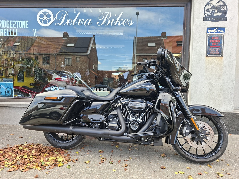 Harley Davidson FLHXS 107 Streetglide special year 2018 - 38332km