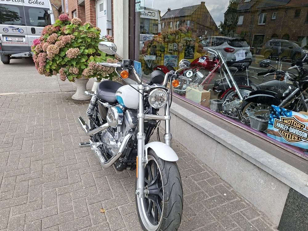 Harley Davidson XL883l SUPER LOW